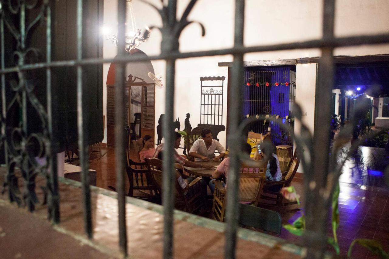 דירות Cafe Mompox - Colonial House מראה חיצוני תמונה
